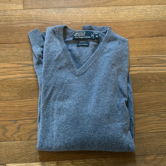 POLO RALPH LAUREN Cashmere V Neck Sweater - Picture 1 of 3